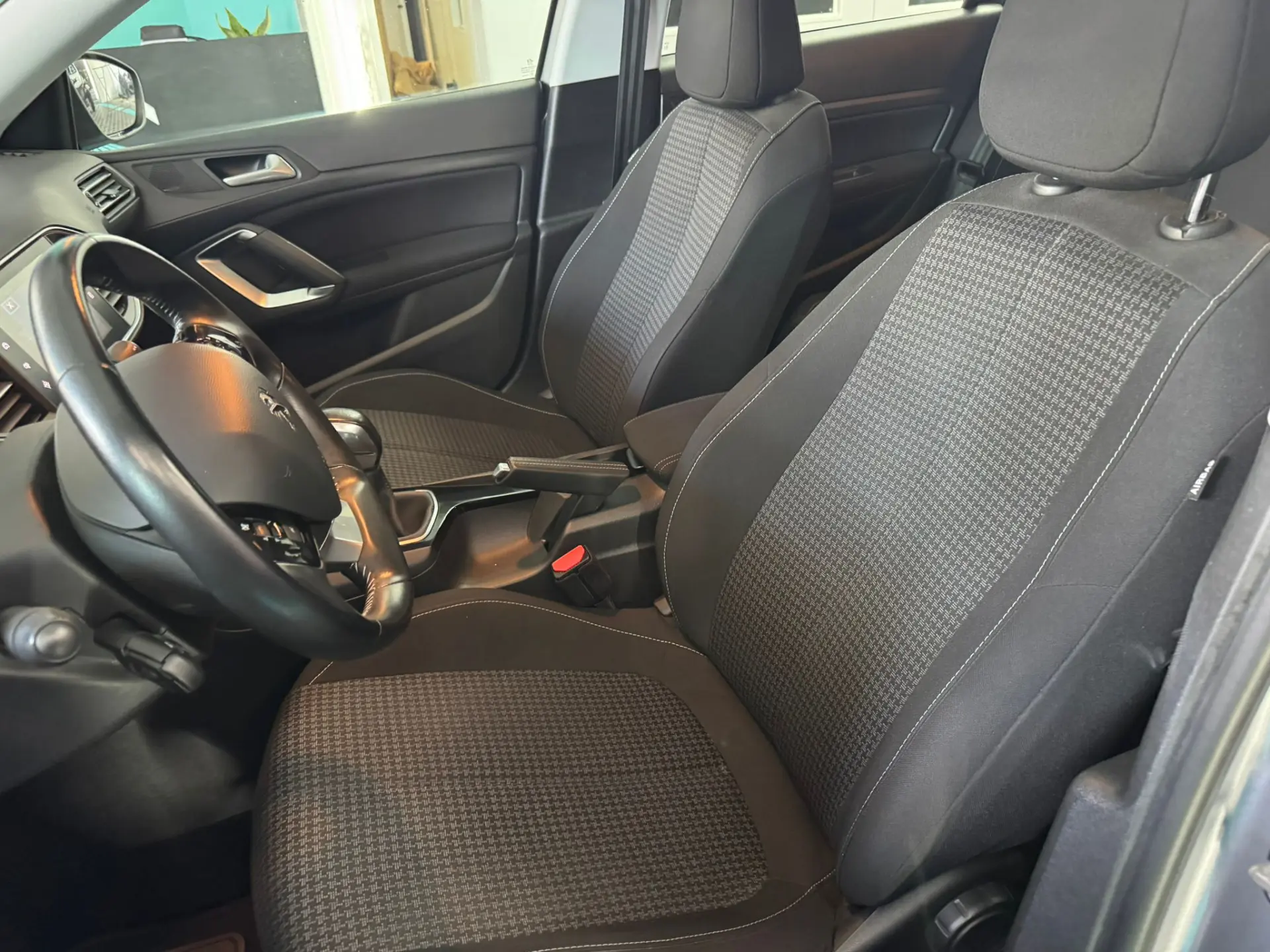 Peugeot 308 19