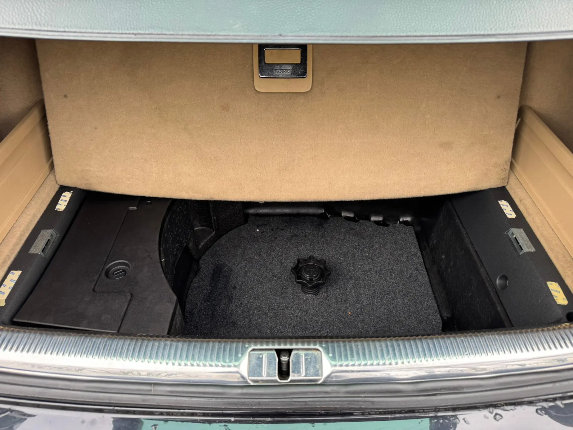 Volkswagen Passat 25