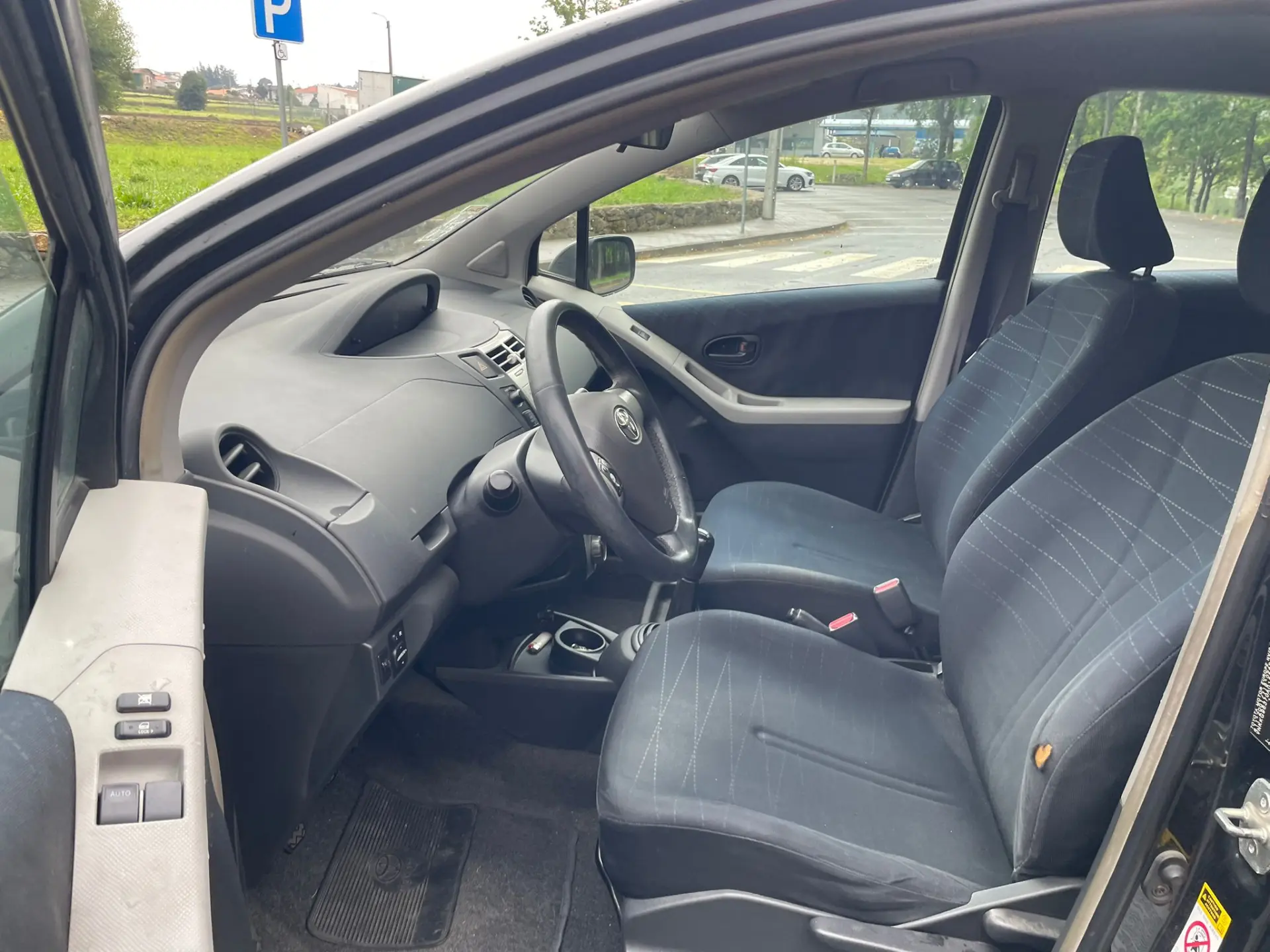 Toyota Yaris 4