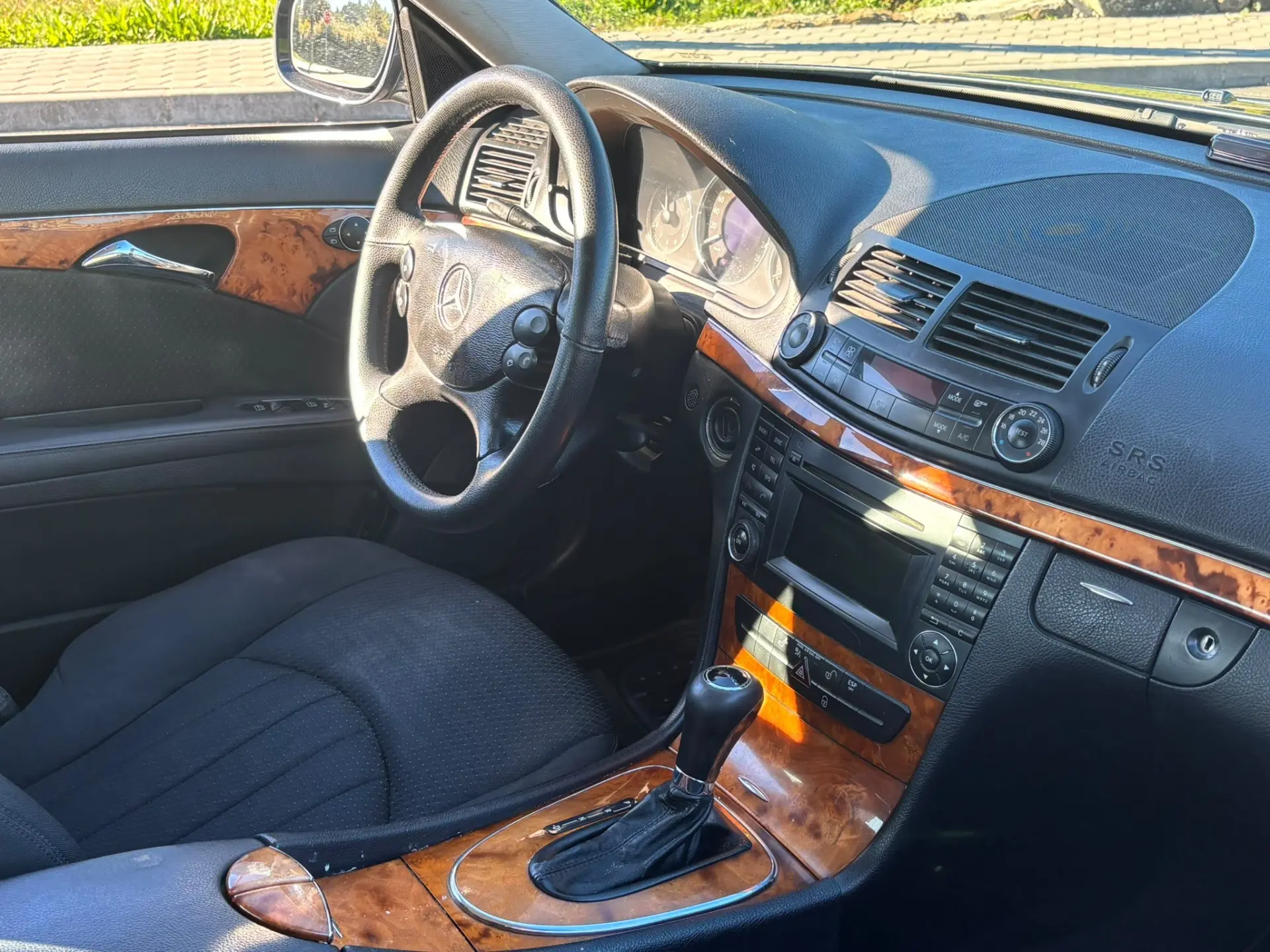 Mercedes-Benz E 220 CDi Classic BE Auto. 13