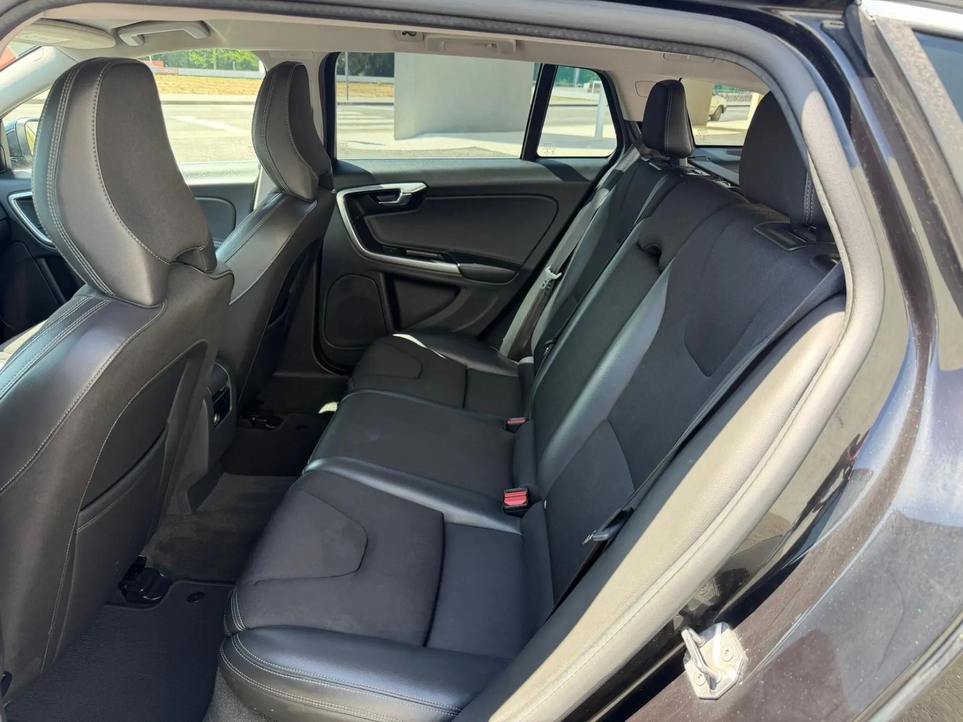 Volvo V60 14