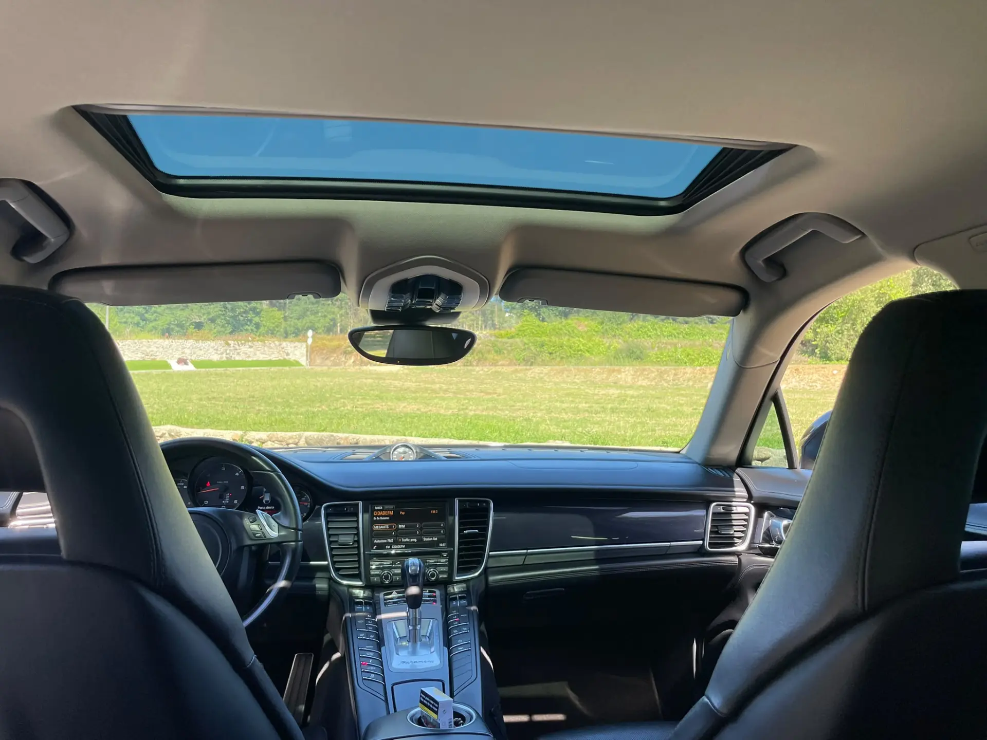 Porsche Panamera 12