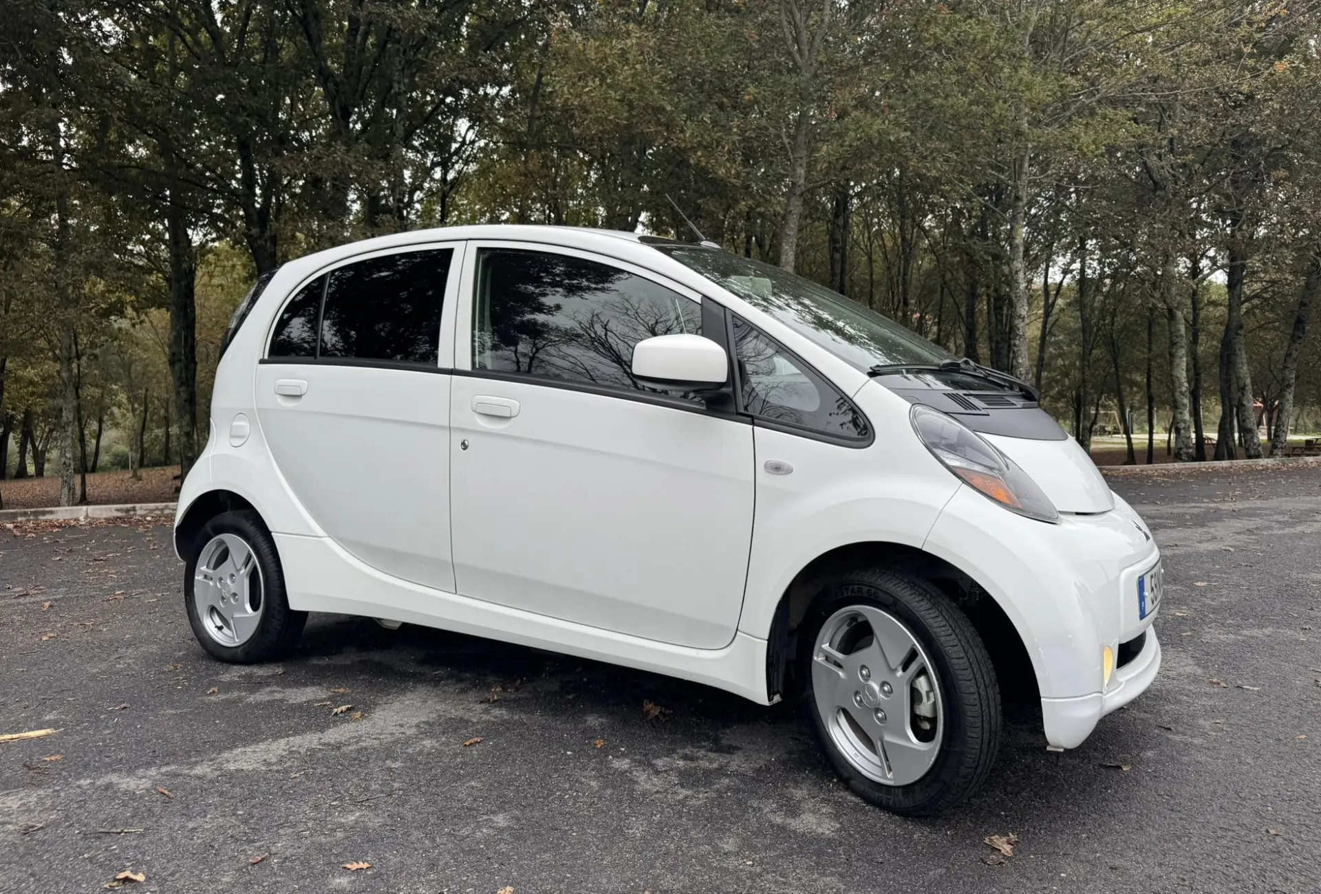 Mitsubishi i-MiEV 12