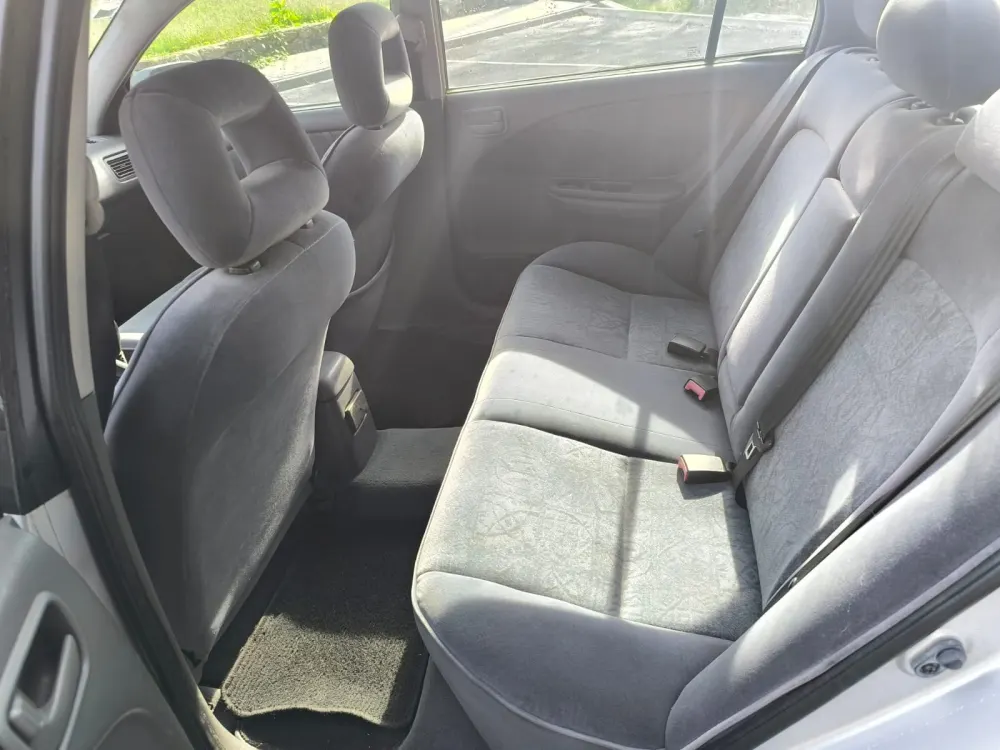 Toyota Avensis 6