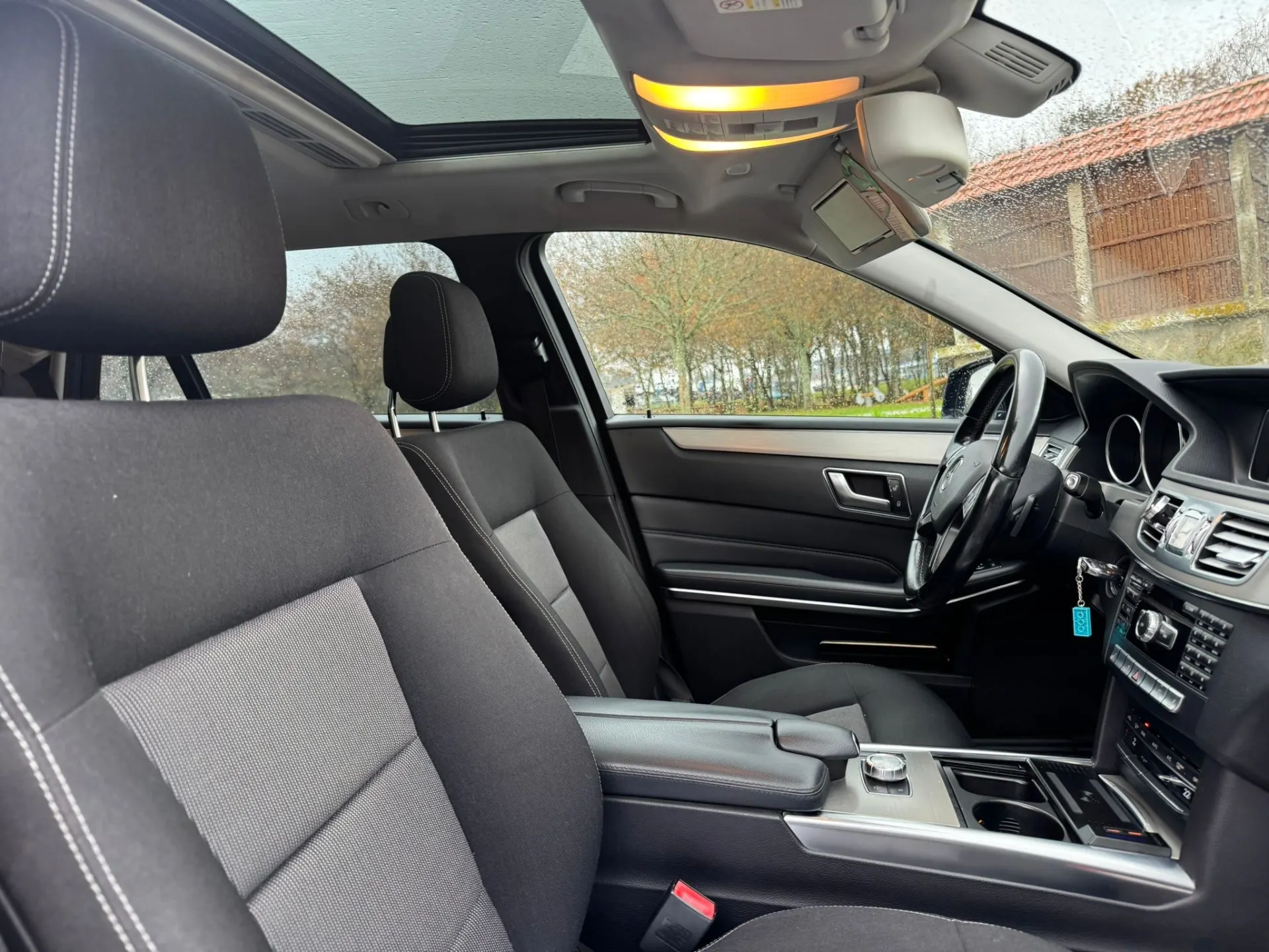 Mercedes-Benz E 300 Bluetec Hybrid Elegance 15