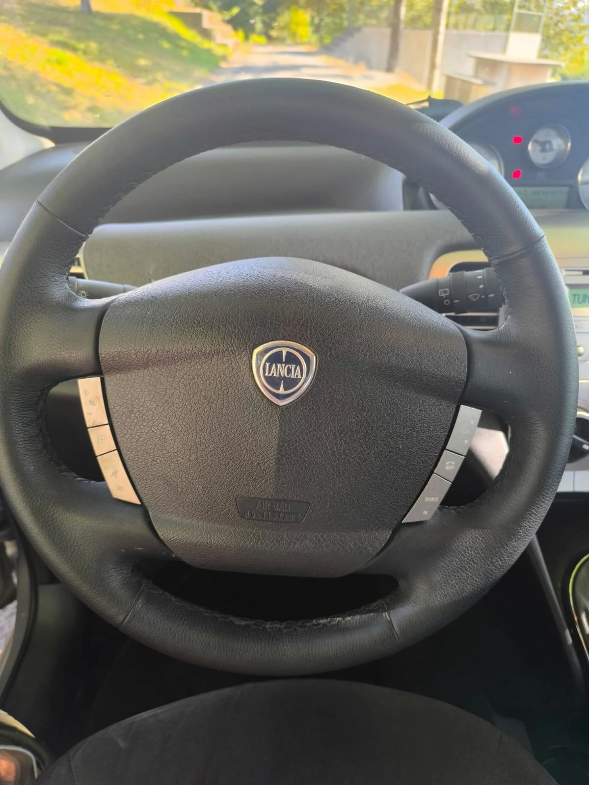 Lancia Ypsilon 5