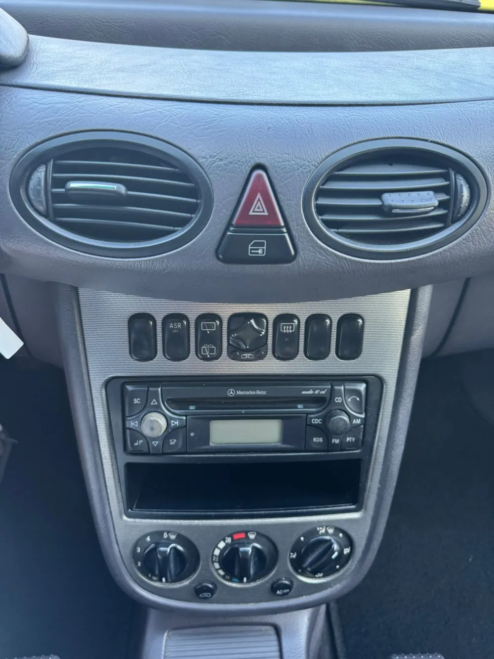 Mercedes-Benz A 170 17