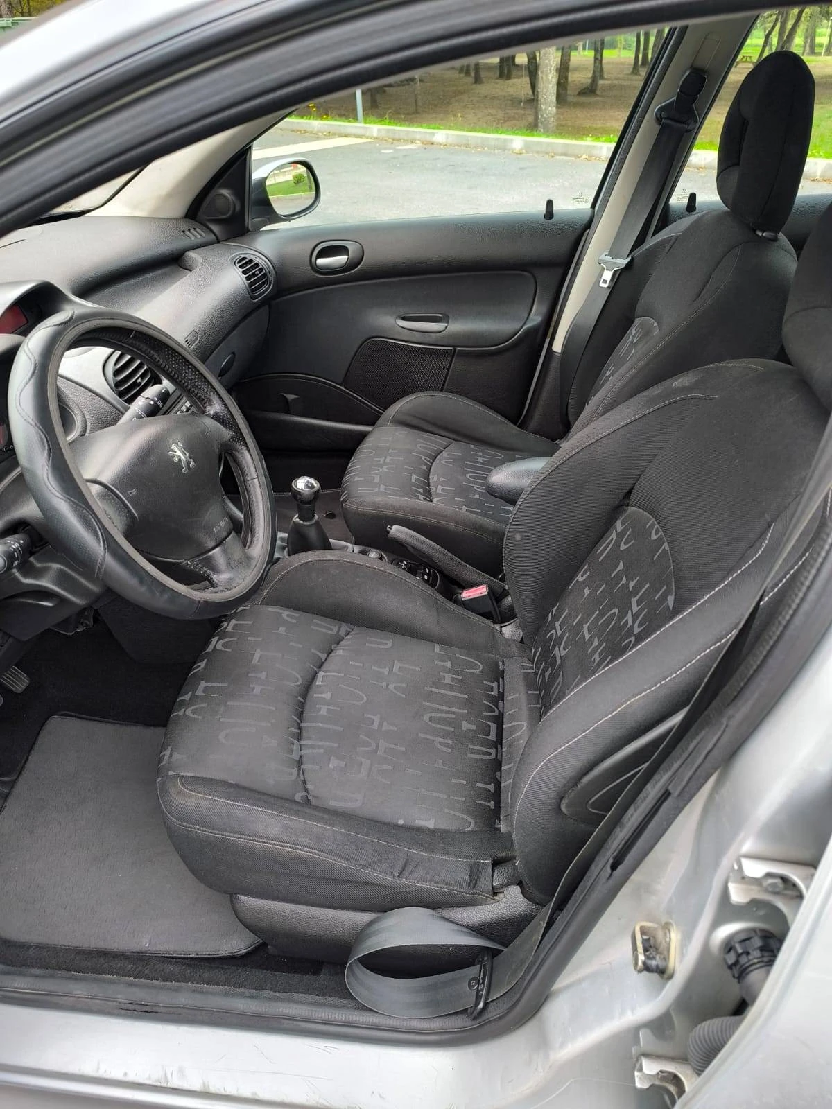 Peugeot 206 16