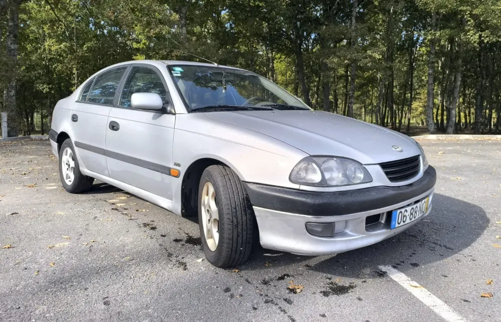 Toyota Avensis 1