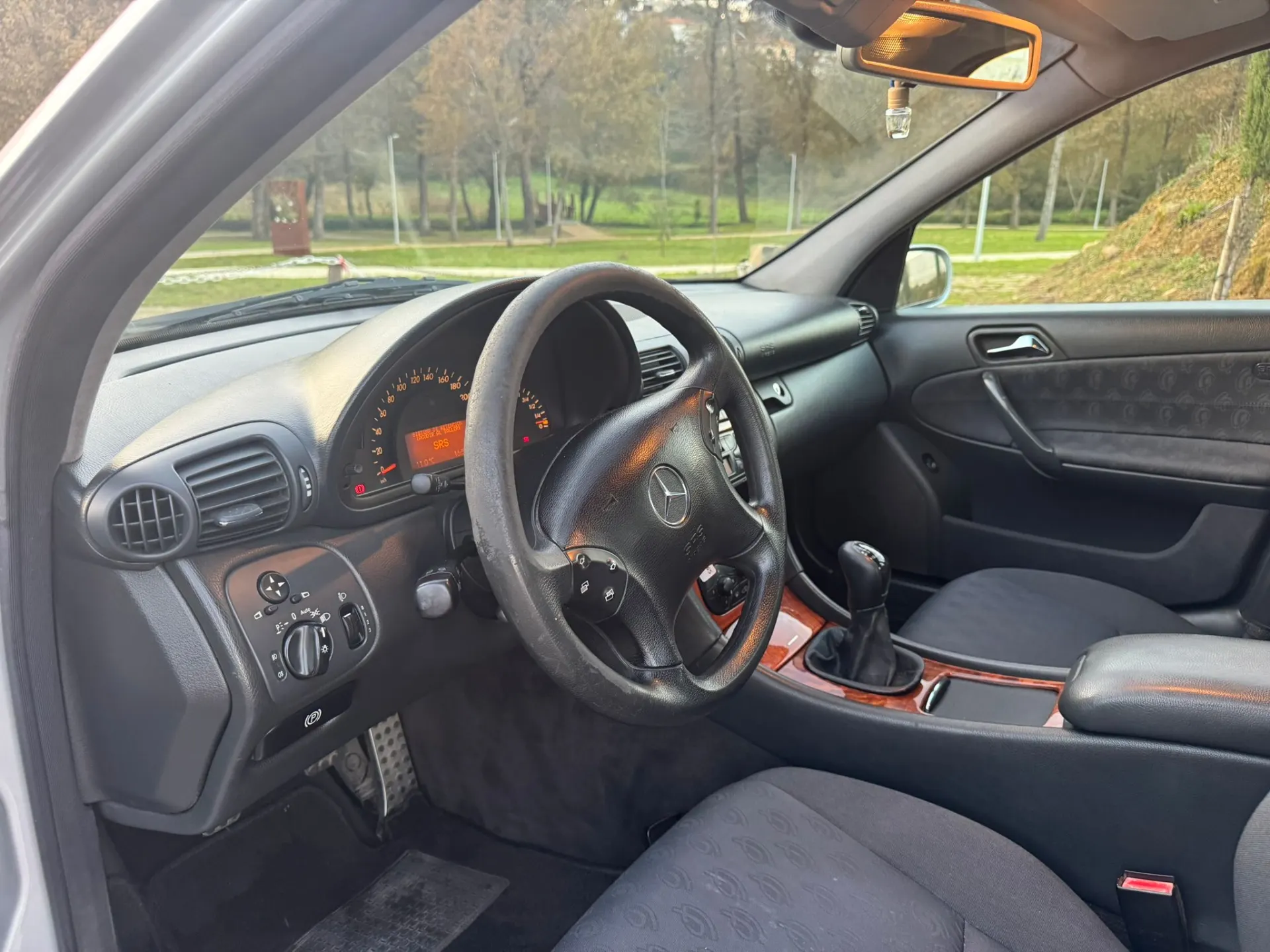 Mercedes-Benz C 220 2