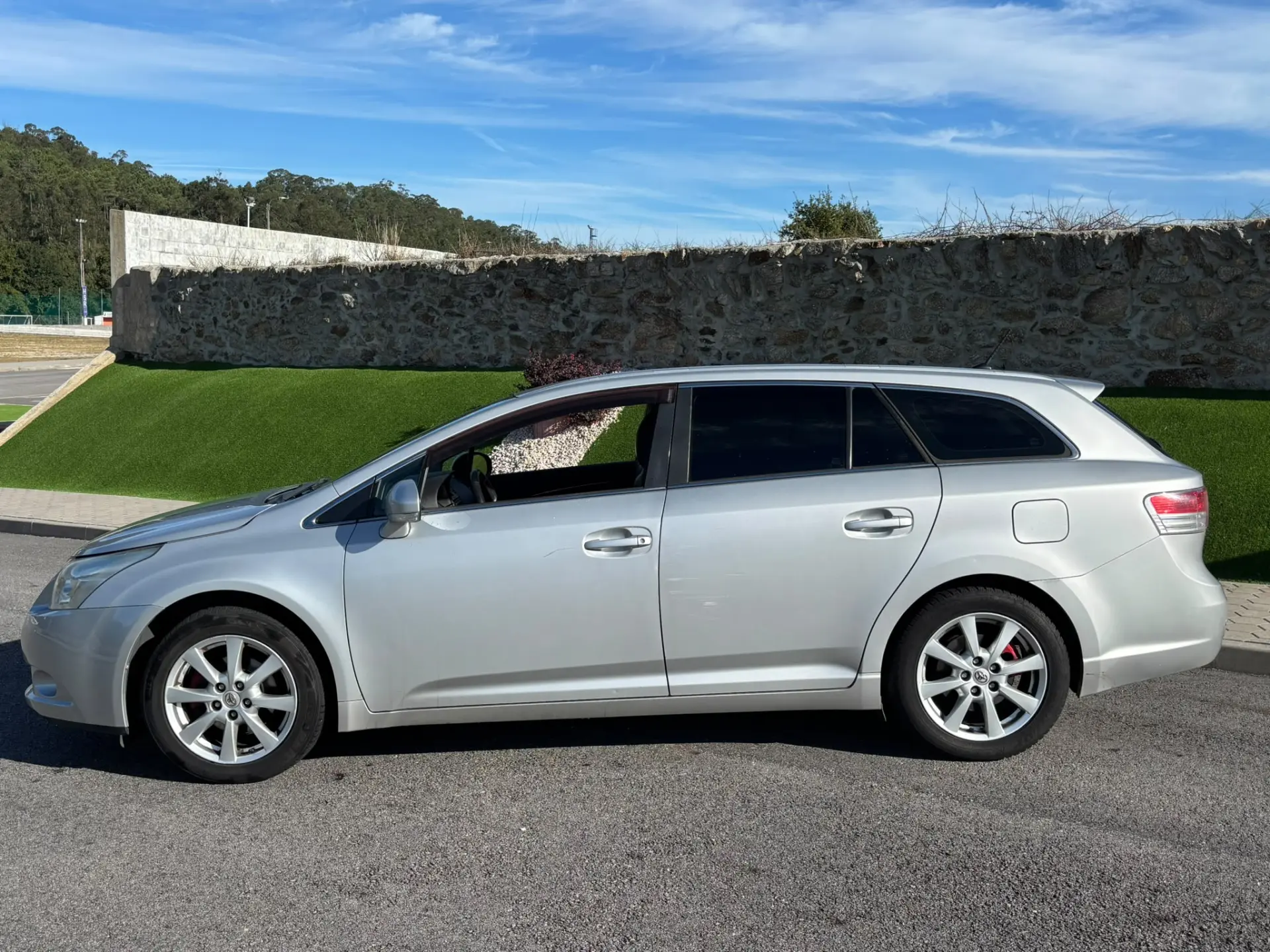 Toyota Avensis SD 2.0 D-4D 13