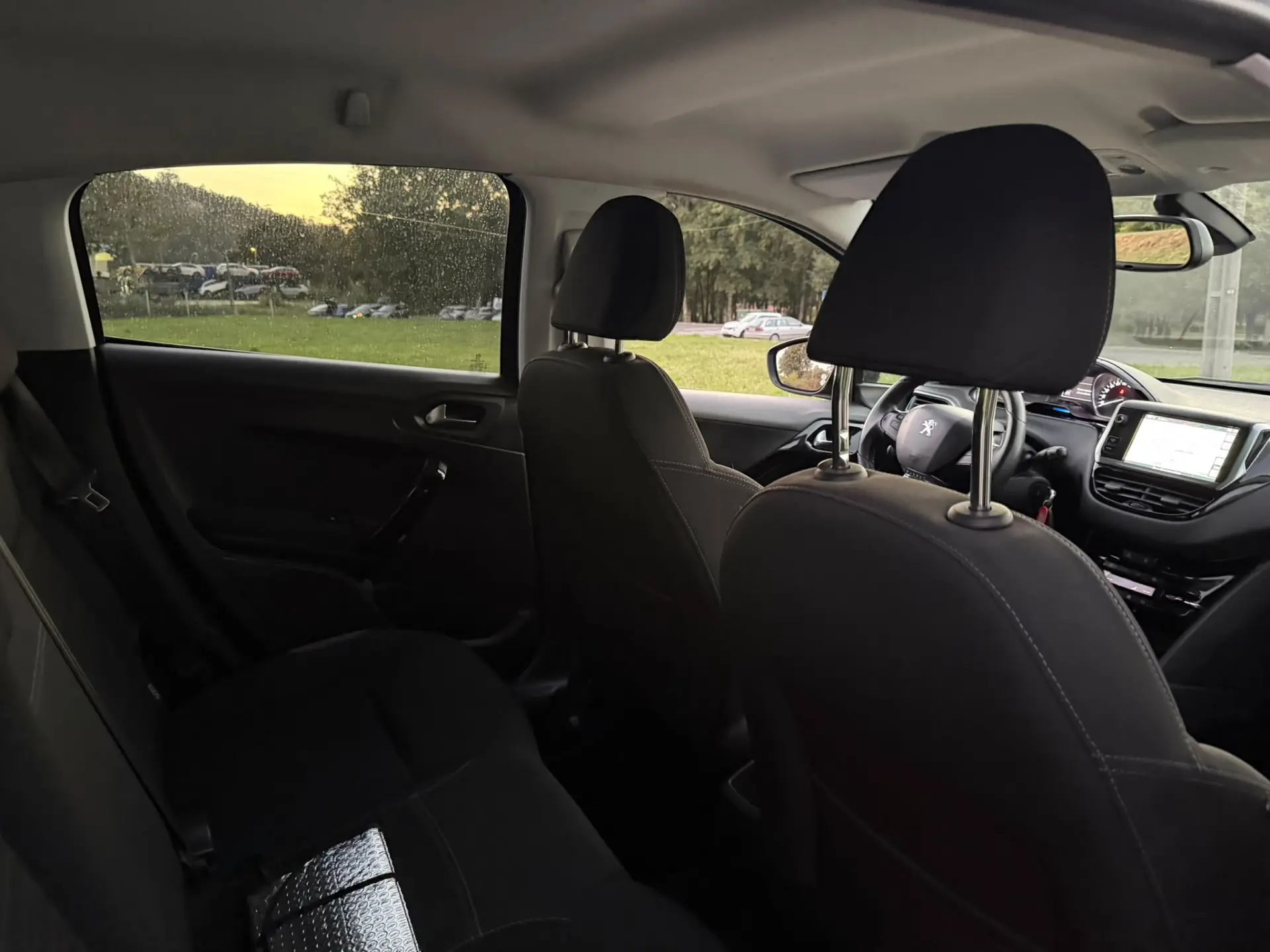 Peugeot 208 4