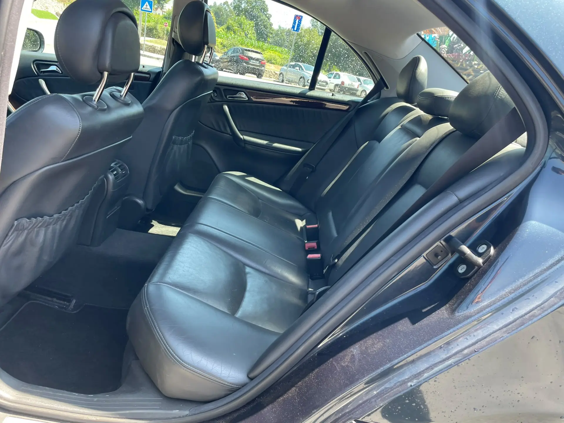 Mercedes-Benz C 200 10