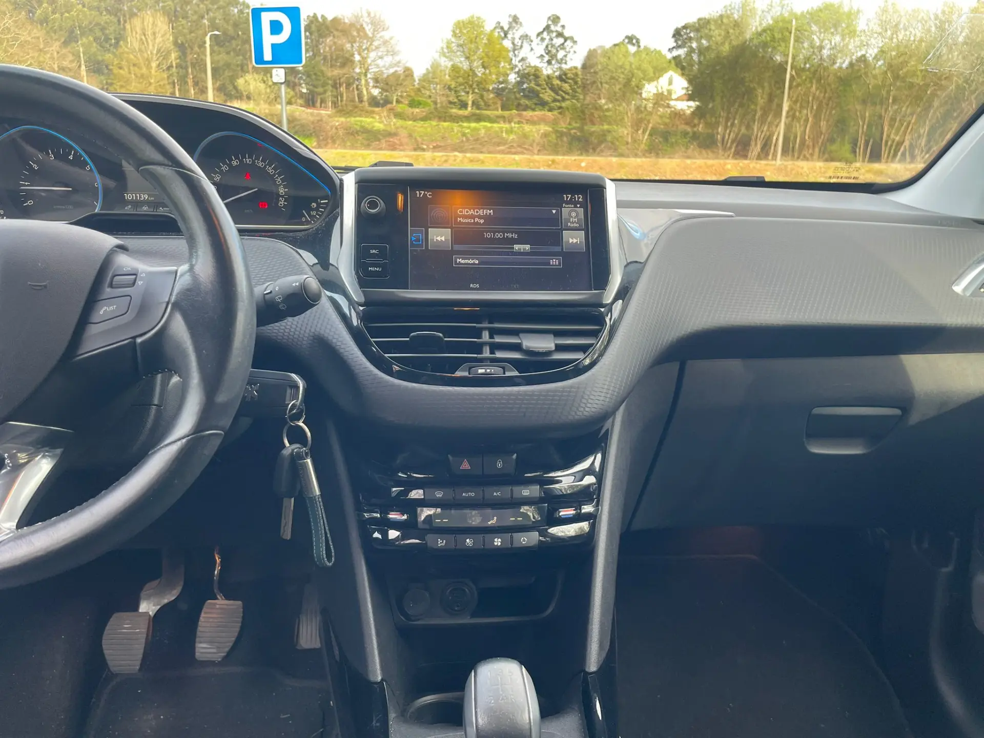 Peugeot 2008 1.2 PureTech Style 2