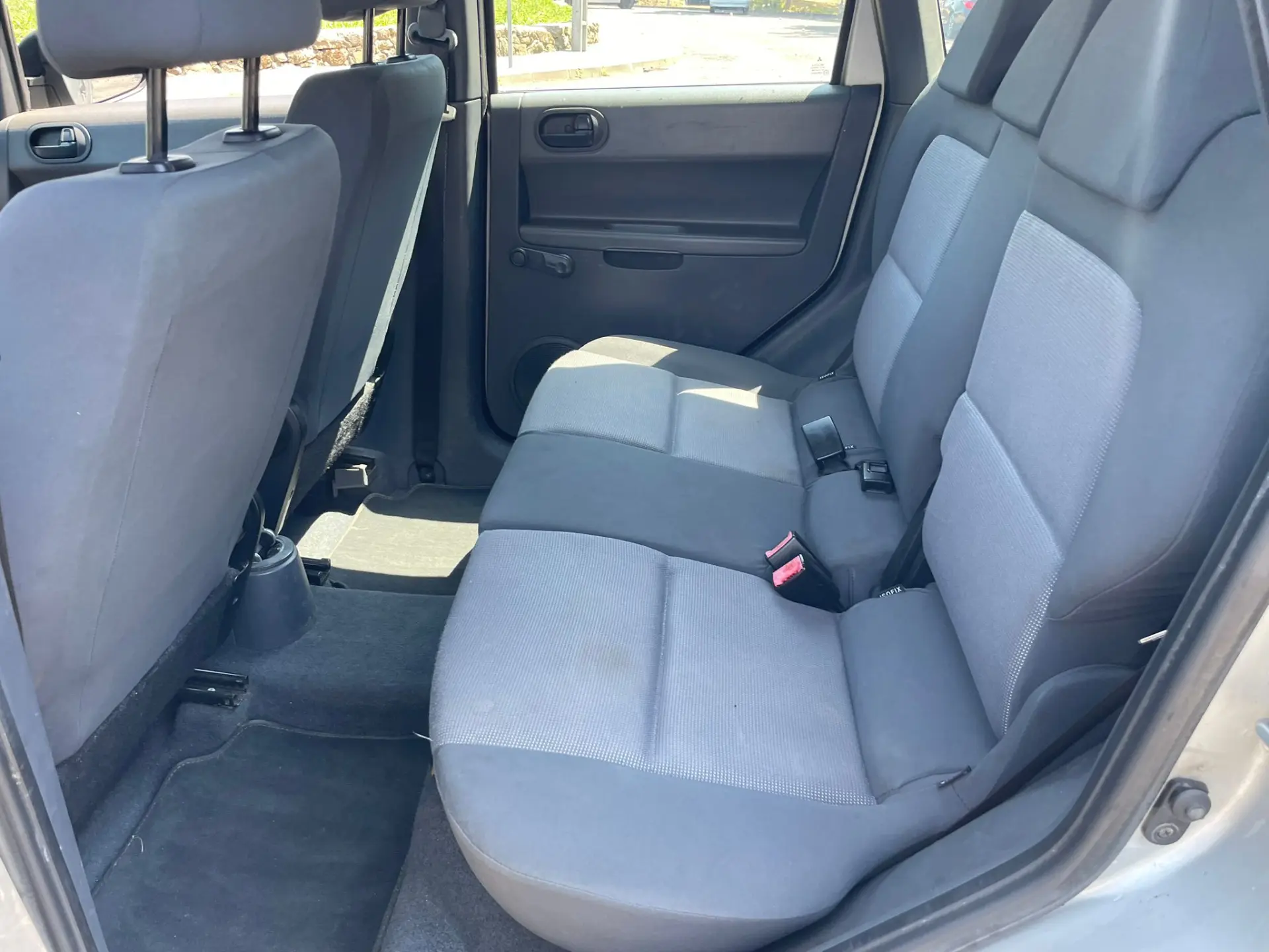 Mitsubishi Colt 4