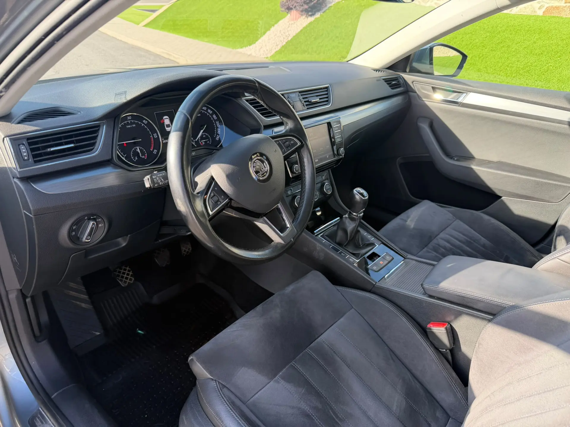 Skoda Superb 2.0 TDI Active 8
