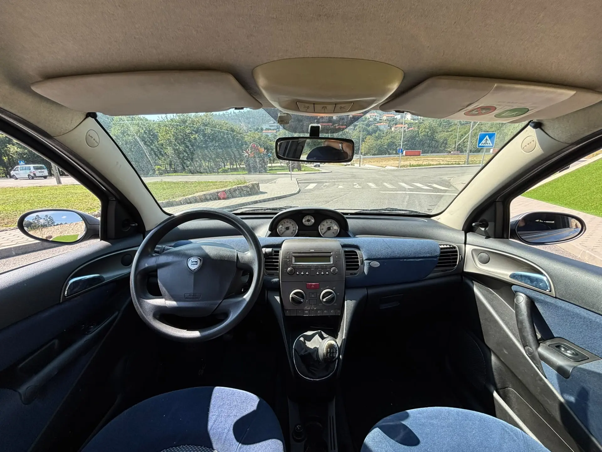 Lancia Ypsilon 2