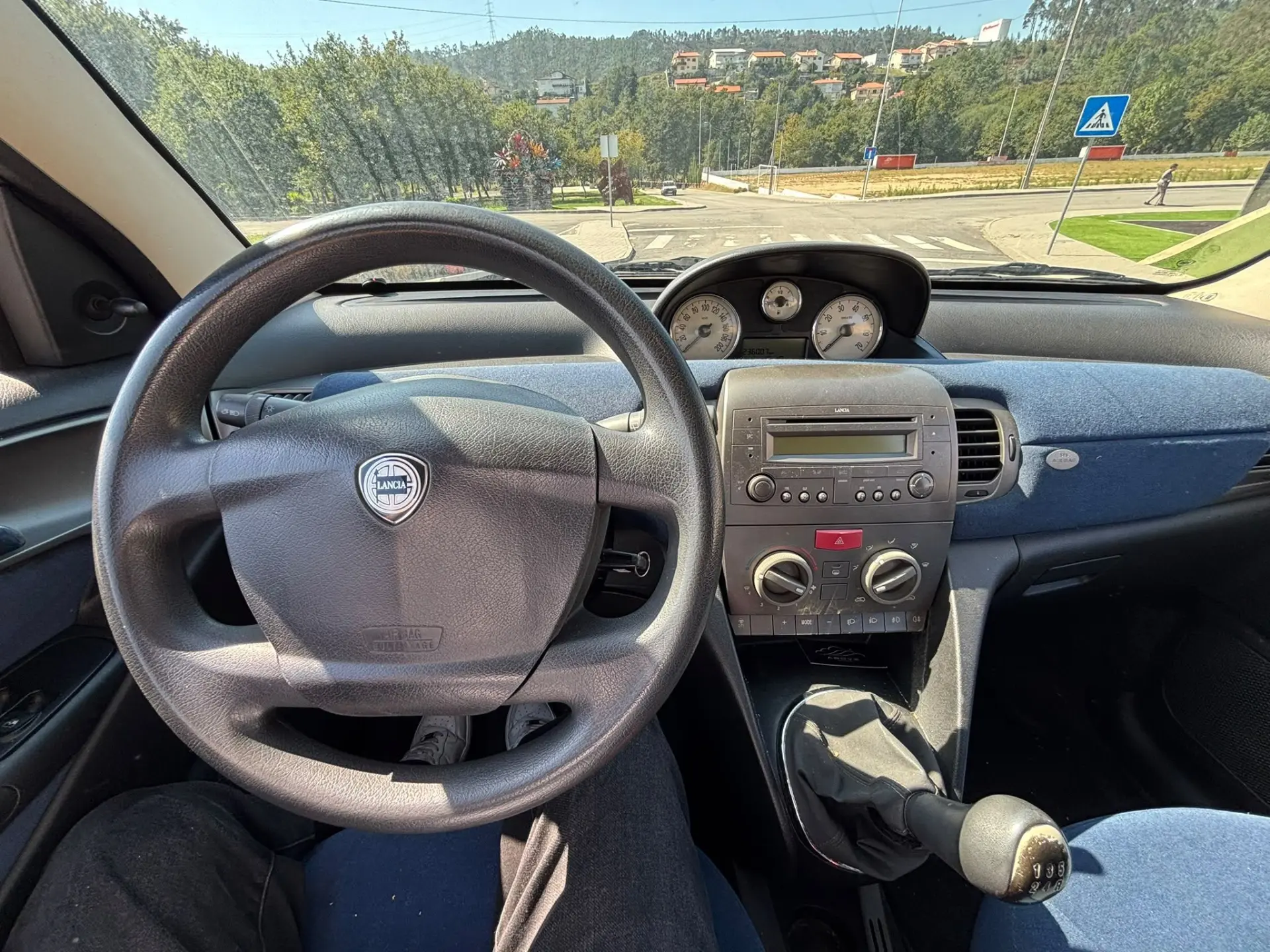 Lancia Ypsilon 4