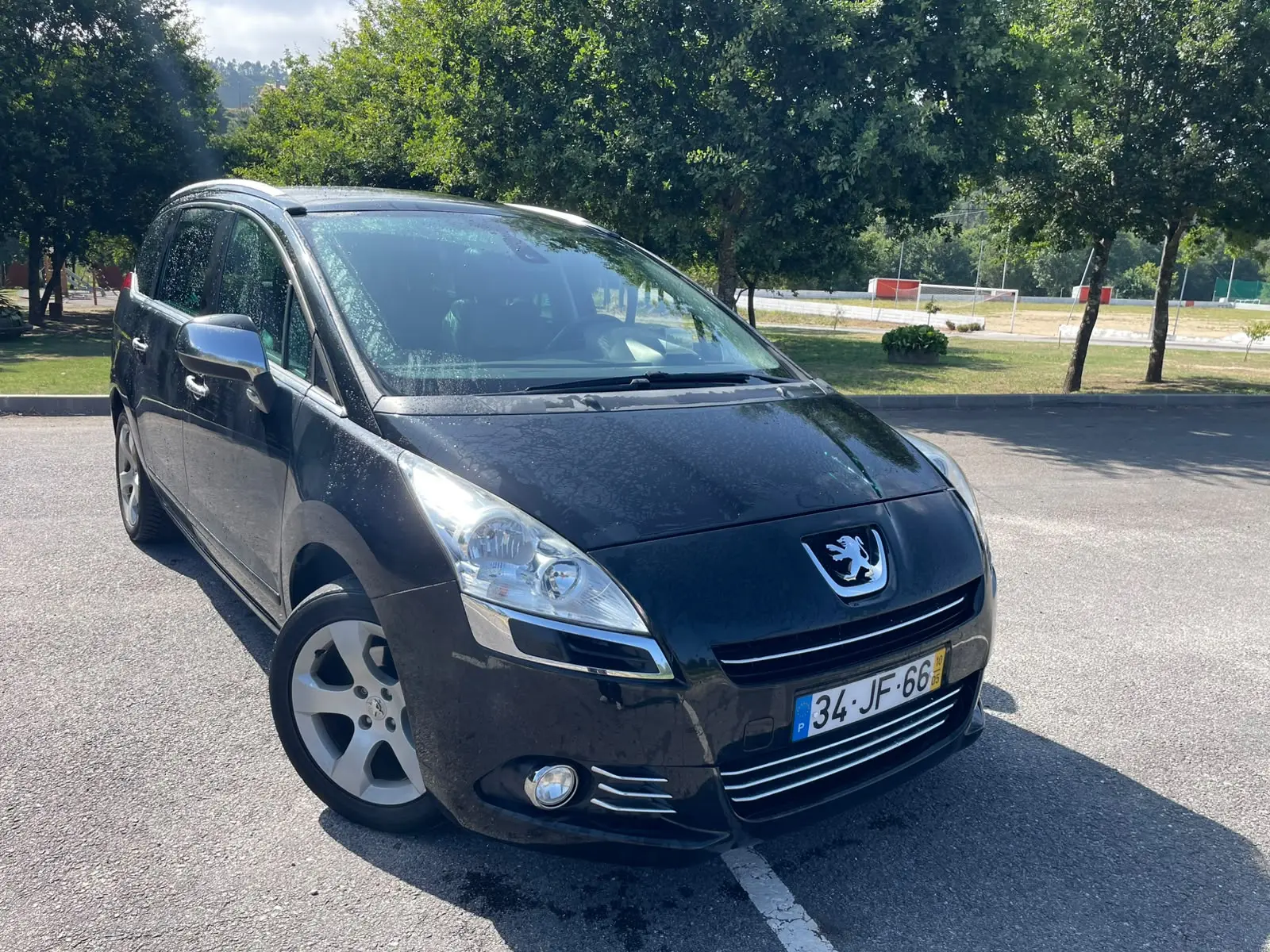 Peugeot 5008 1