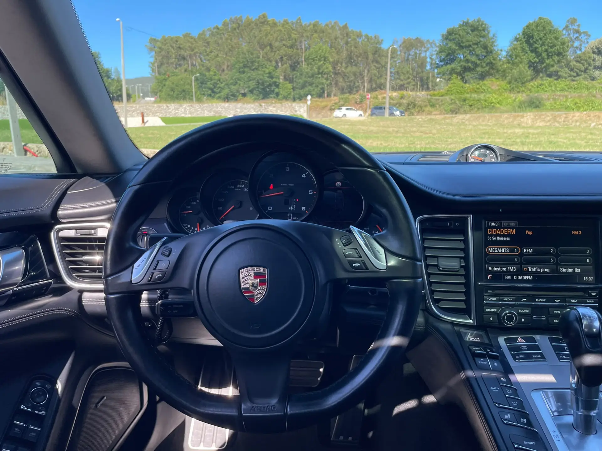 Porsche Panamera 21