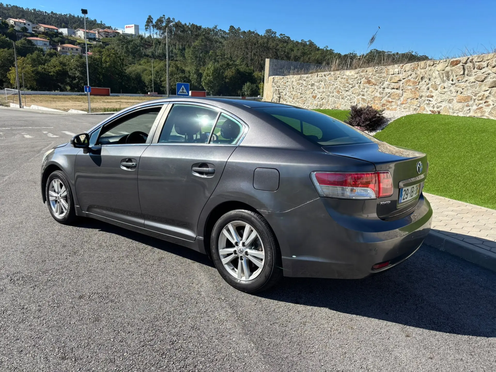 Toyota Avensis 9