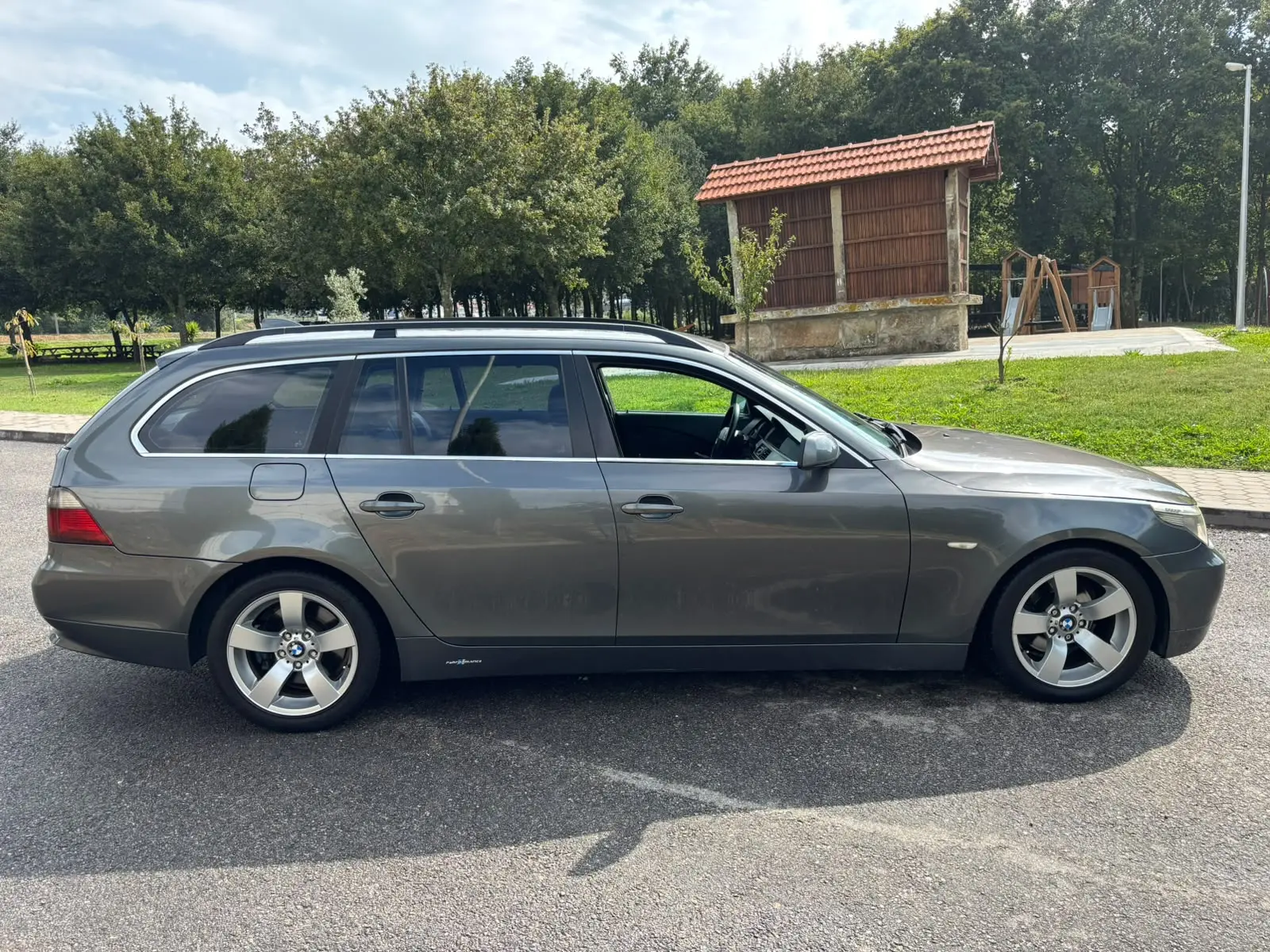 BMW 525 d 9