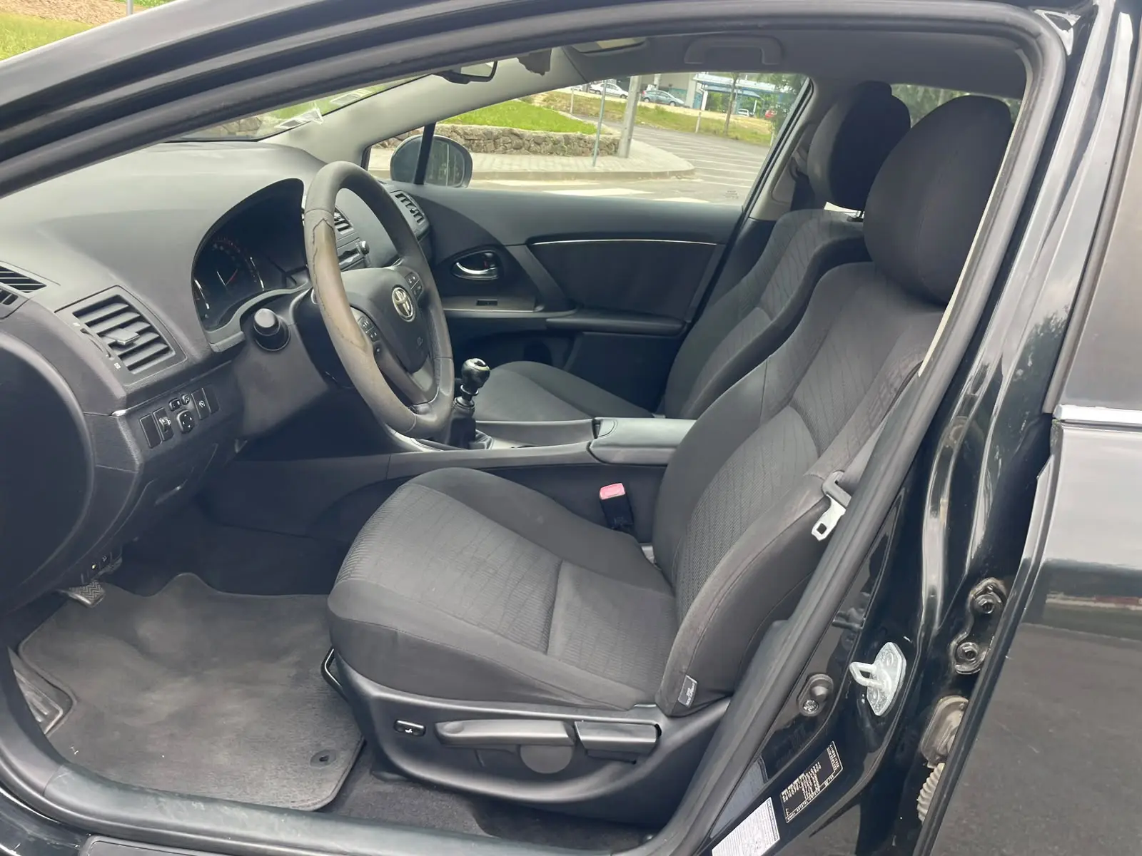 Toyota Avensis 4