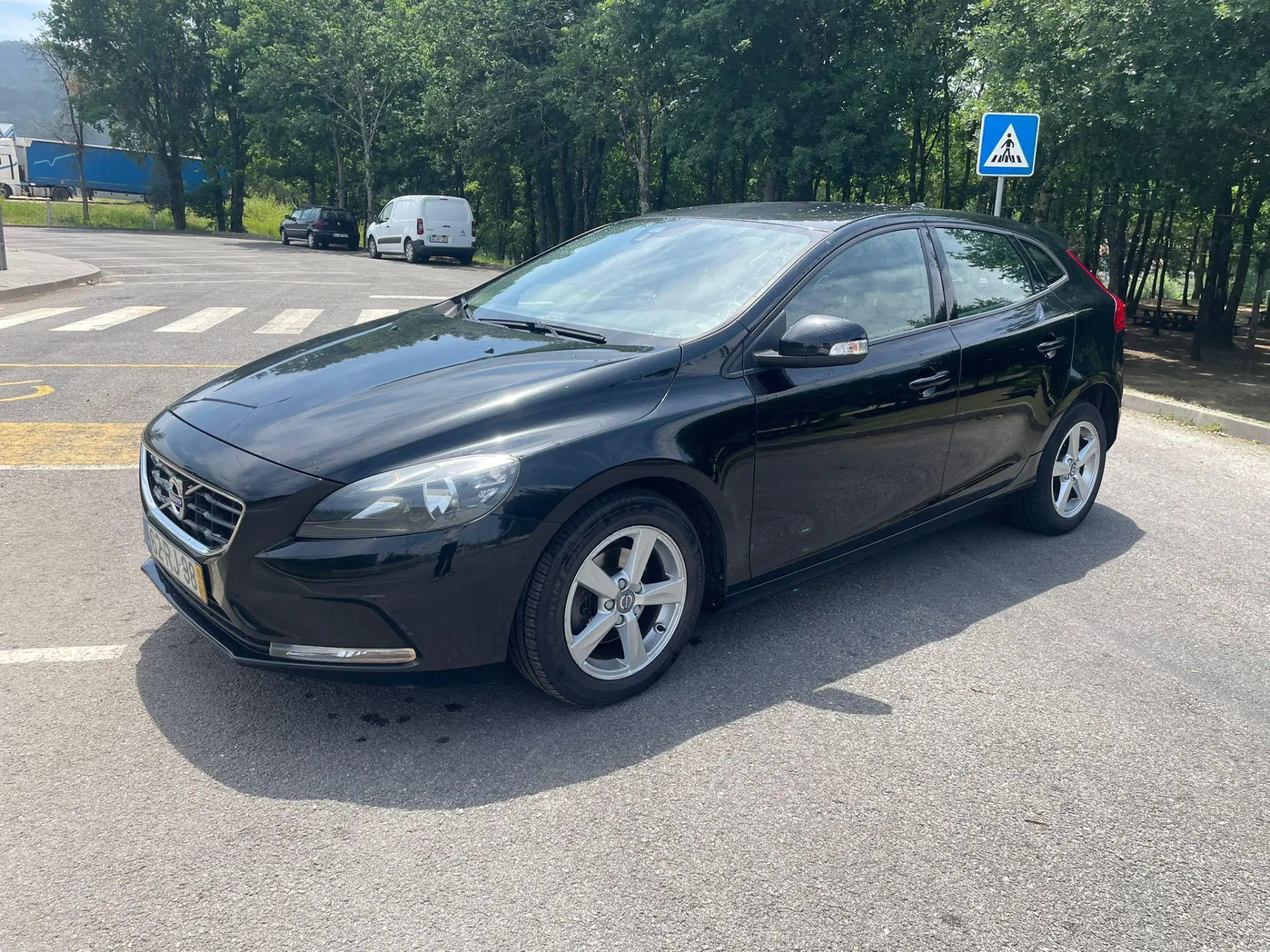 Volvo V40 1