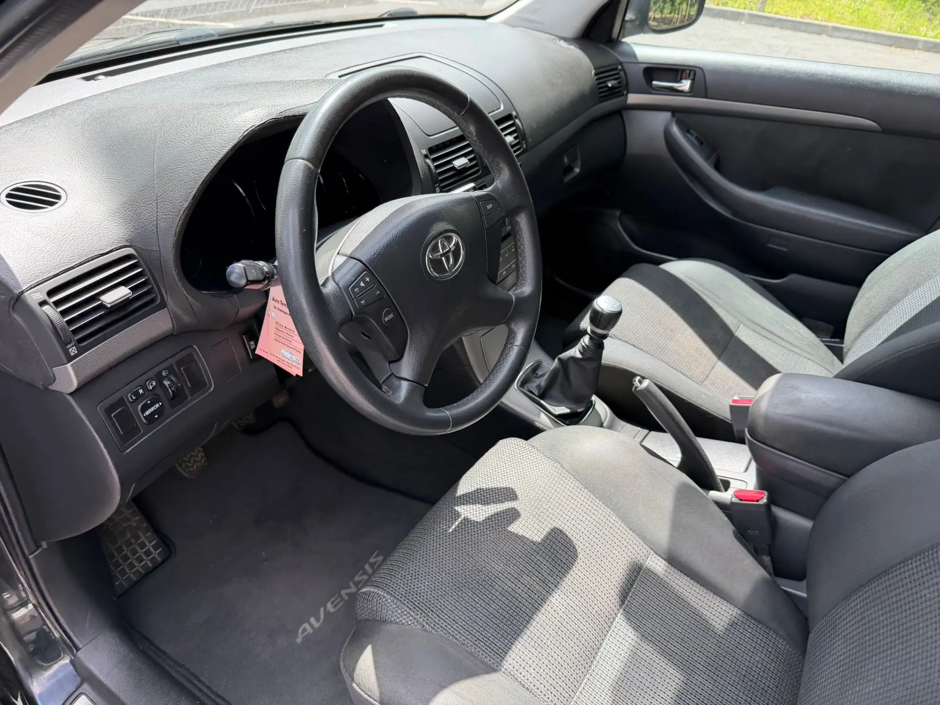Toyota Avensis 14