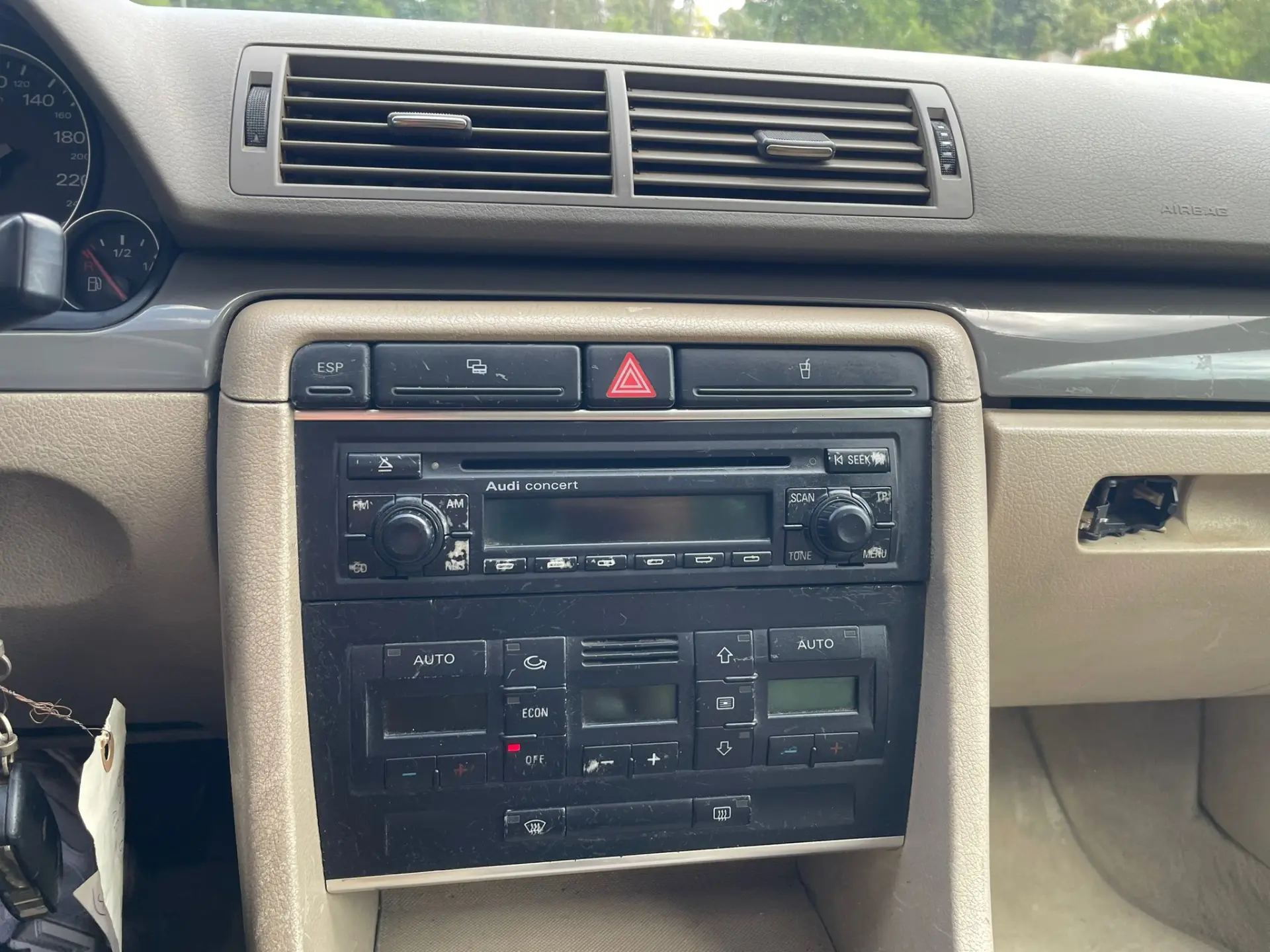 Audi A4 14