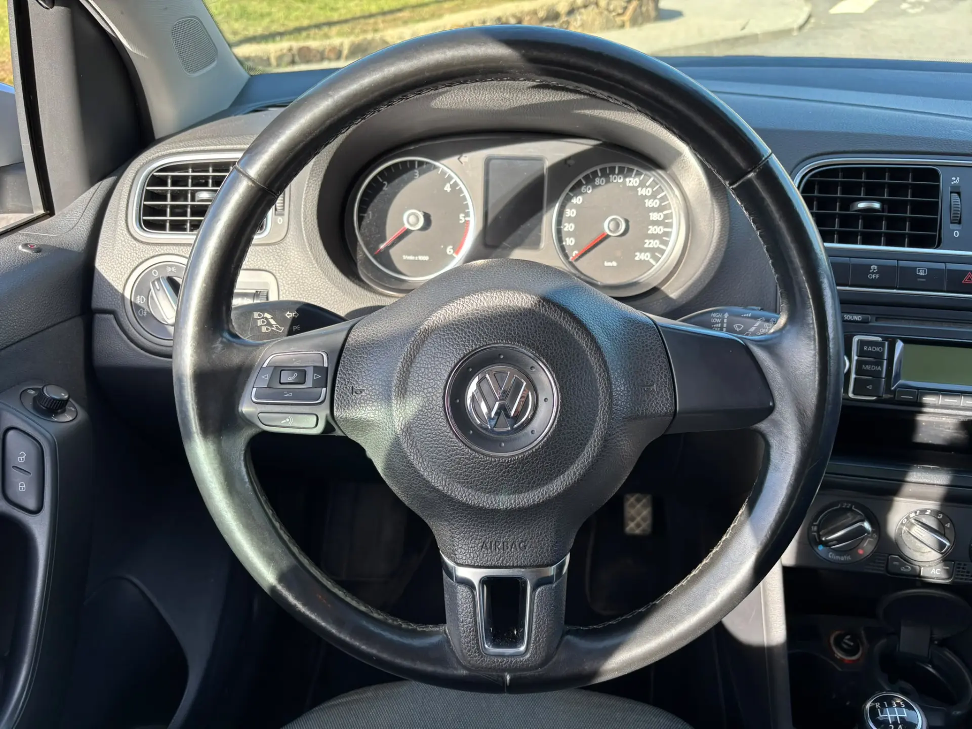 Volkswagen Polo 11