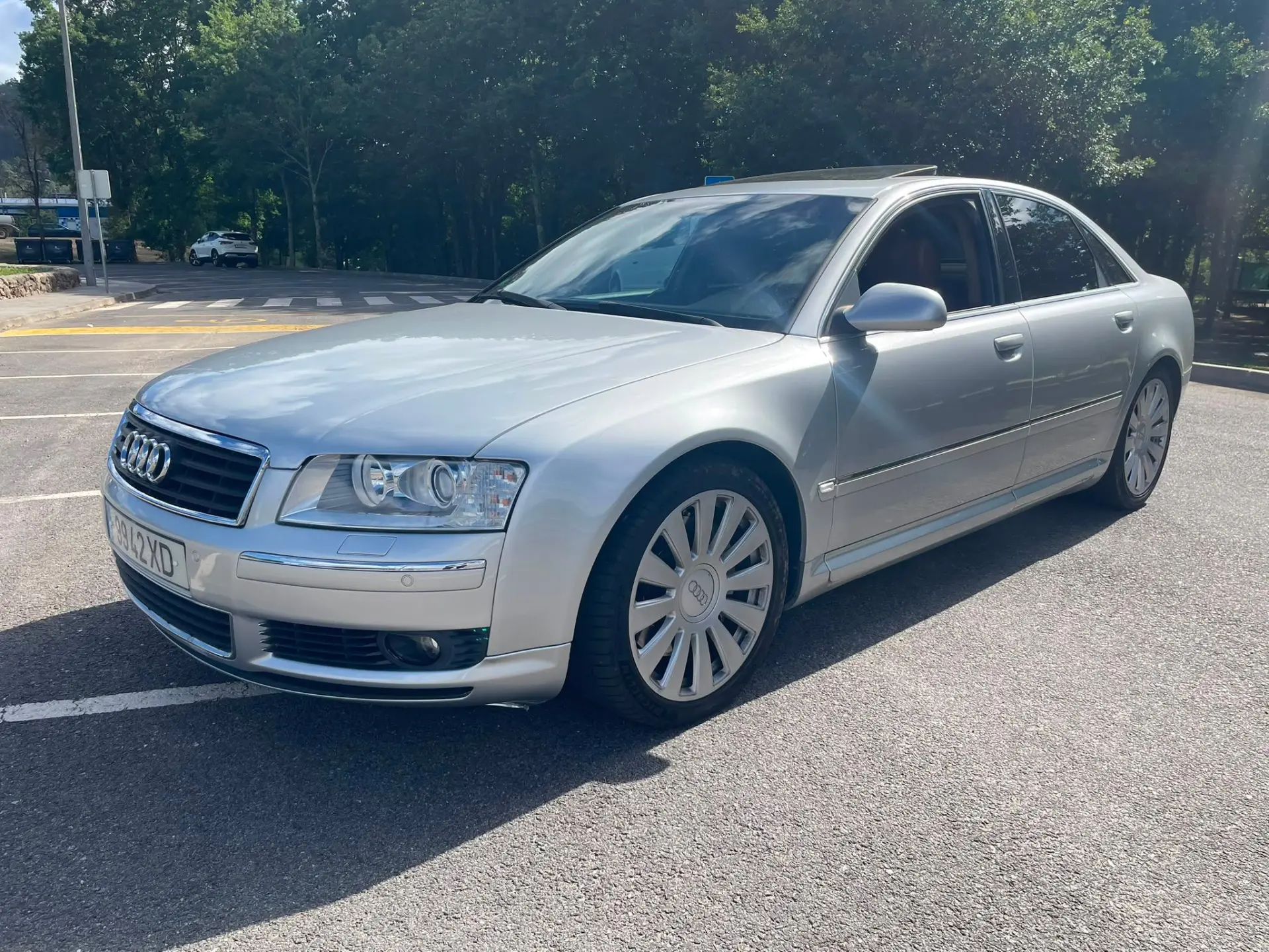 Audi A8 13