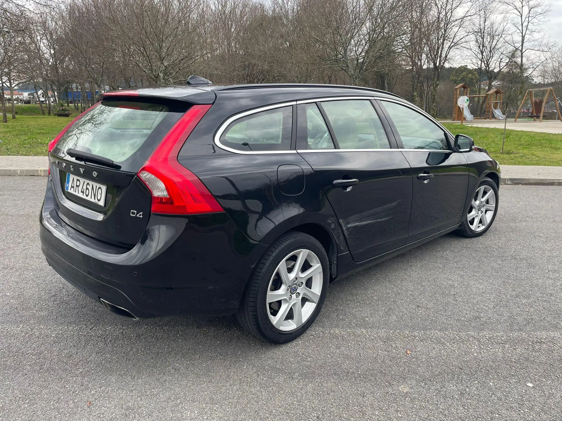 Volvo V60 9