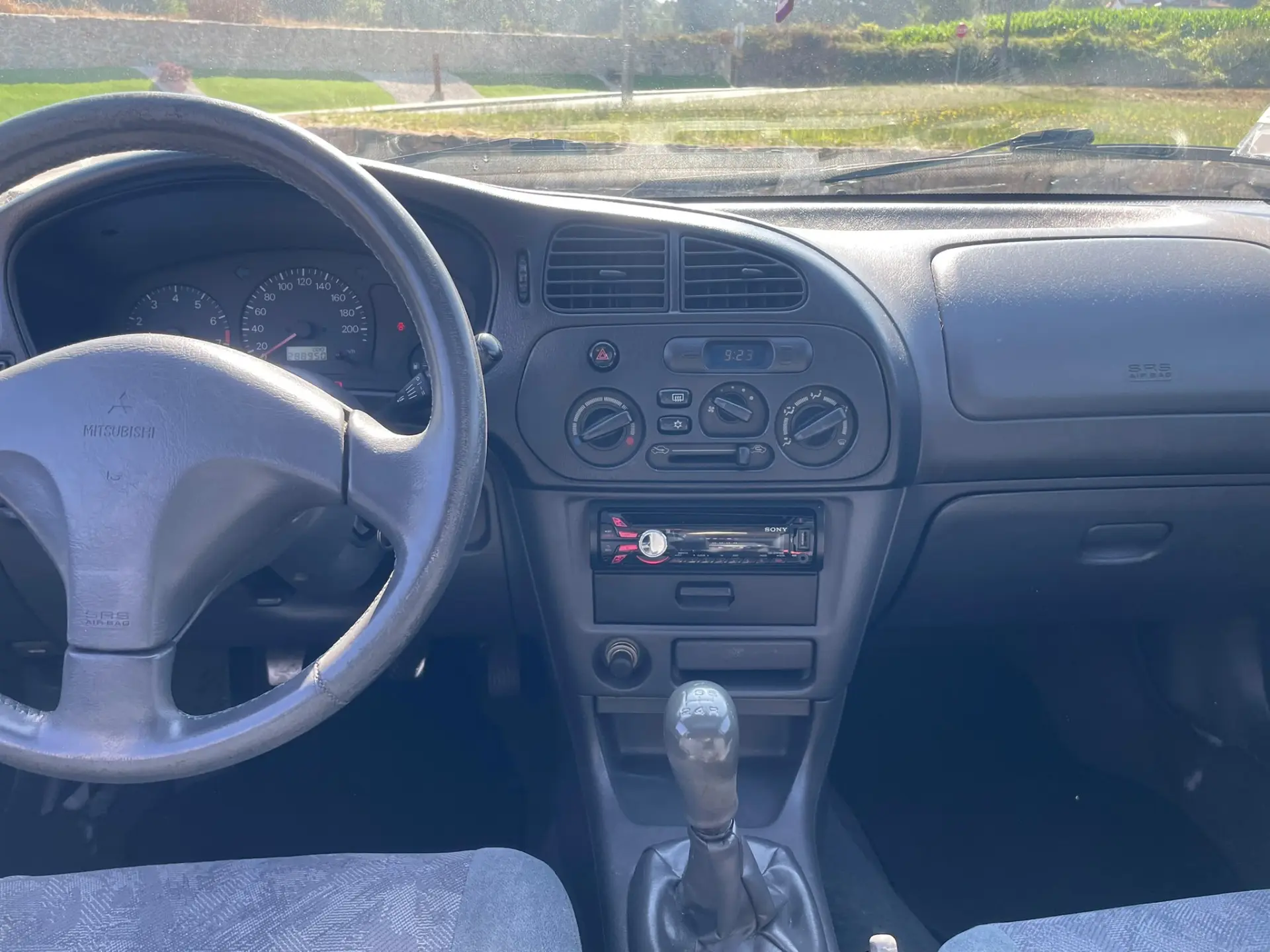 Mitsubishi Lancer 2