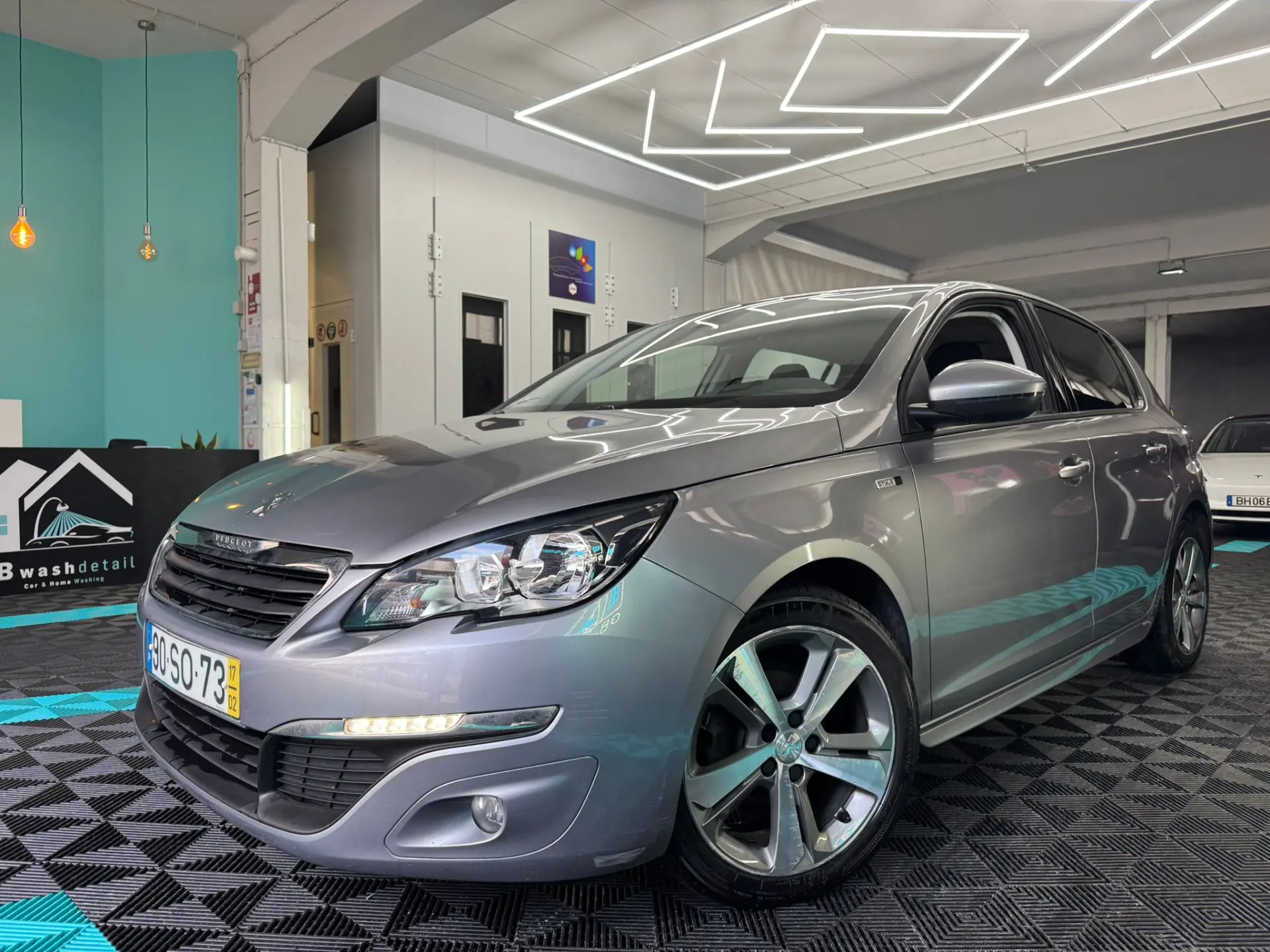 Peugeot 308 1