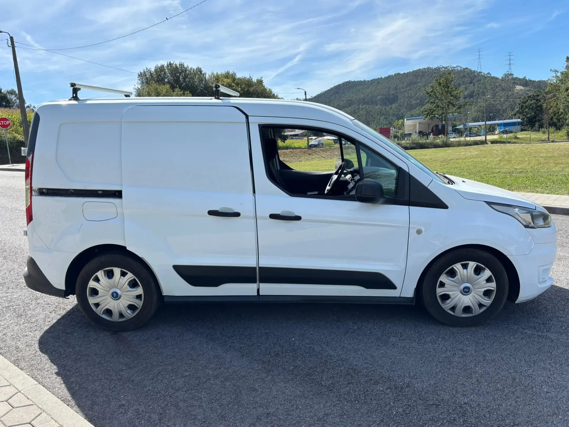 Ford Transit Connect 9