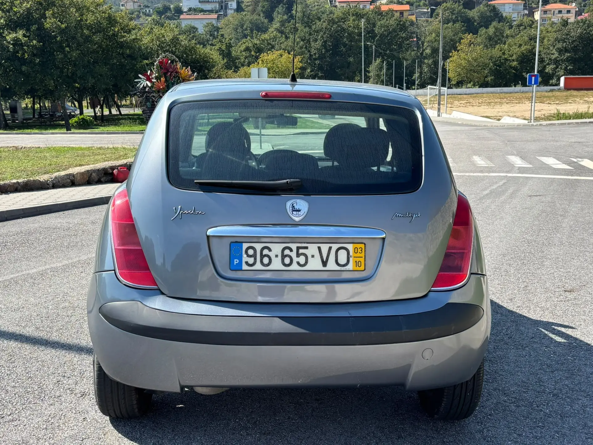 Lancia Ypsilon 12