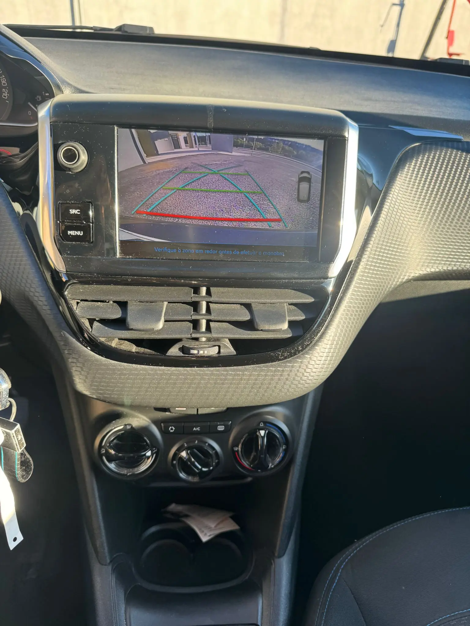 Peugeot 208 4