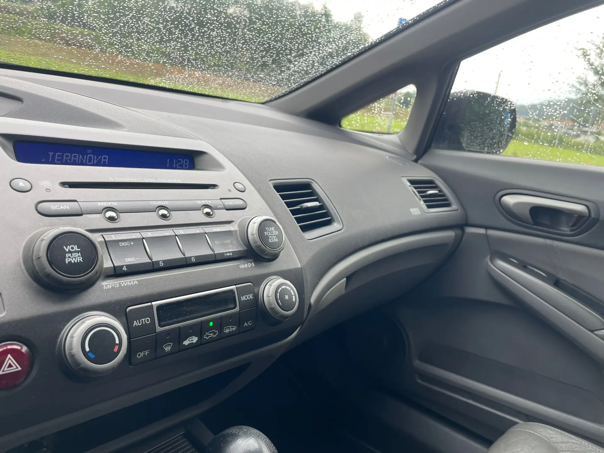 Honda Civic 1.3 DSI i-VTEC Hybrid 14