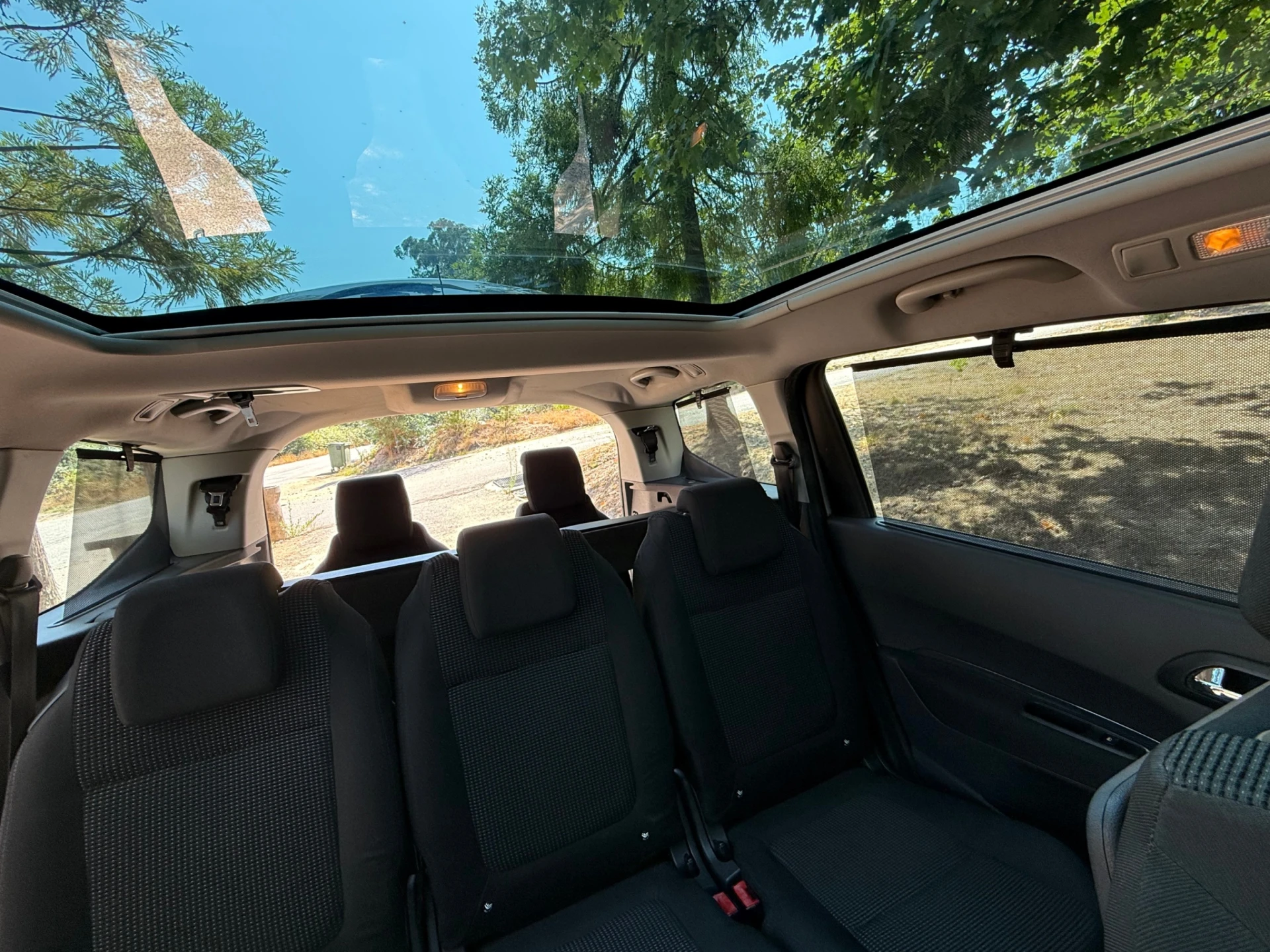 Peugeot 5008 9