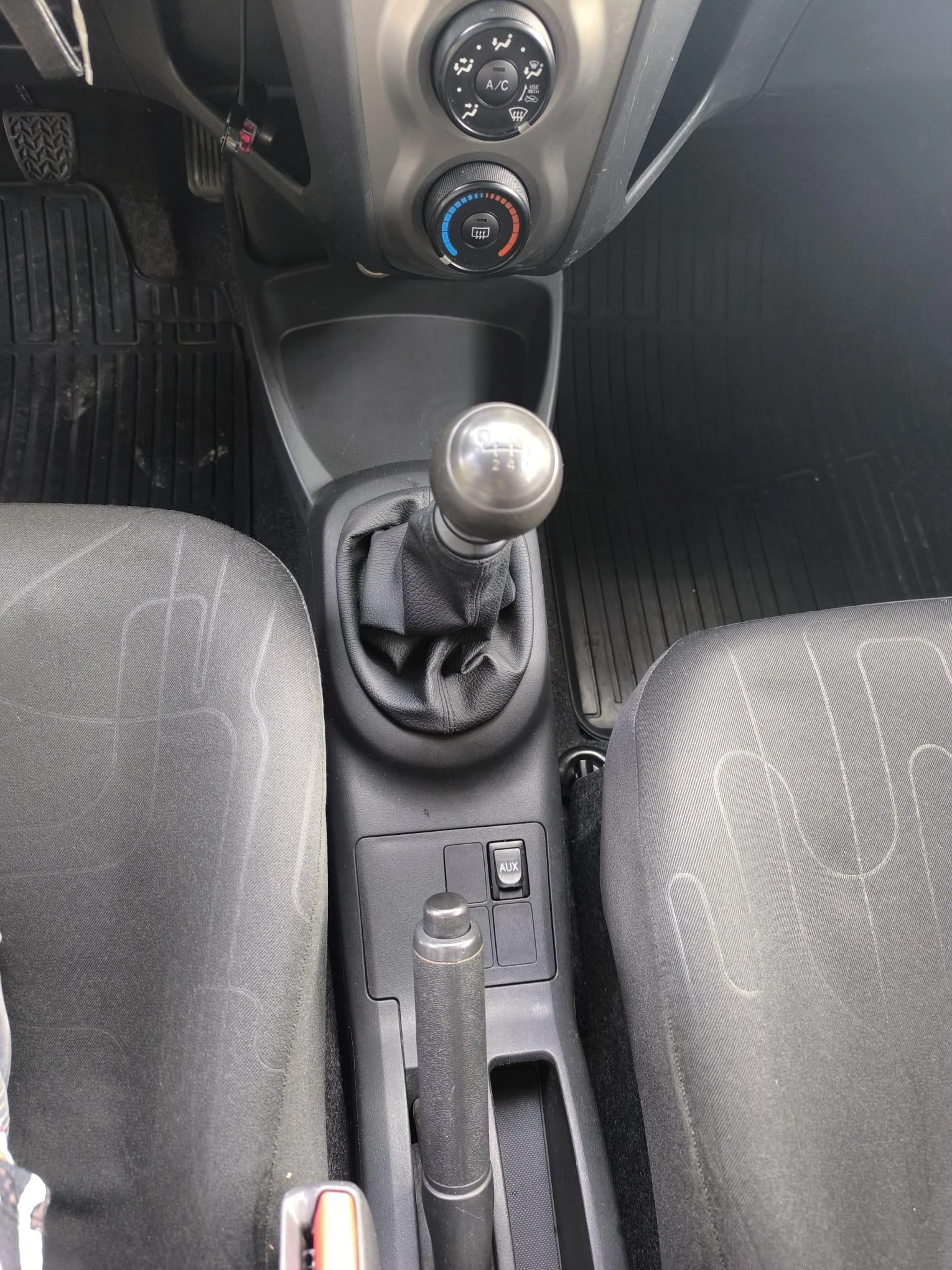 Toyota Yaris 8