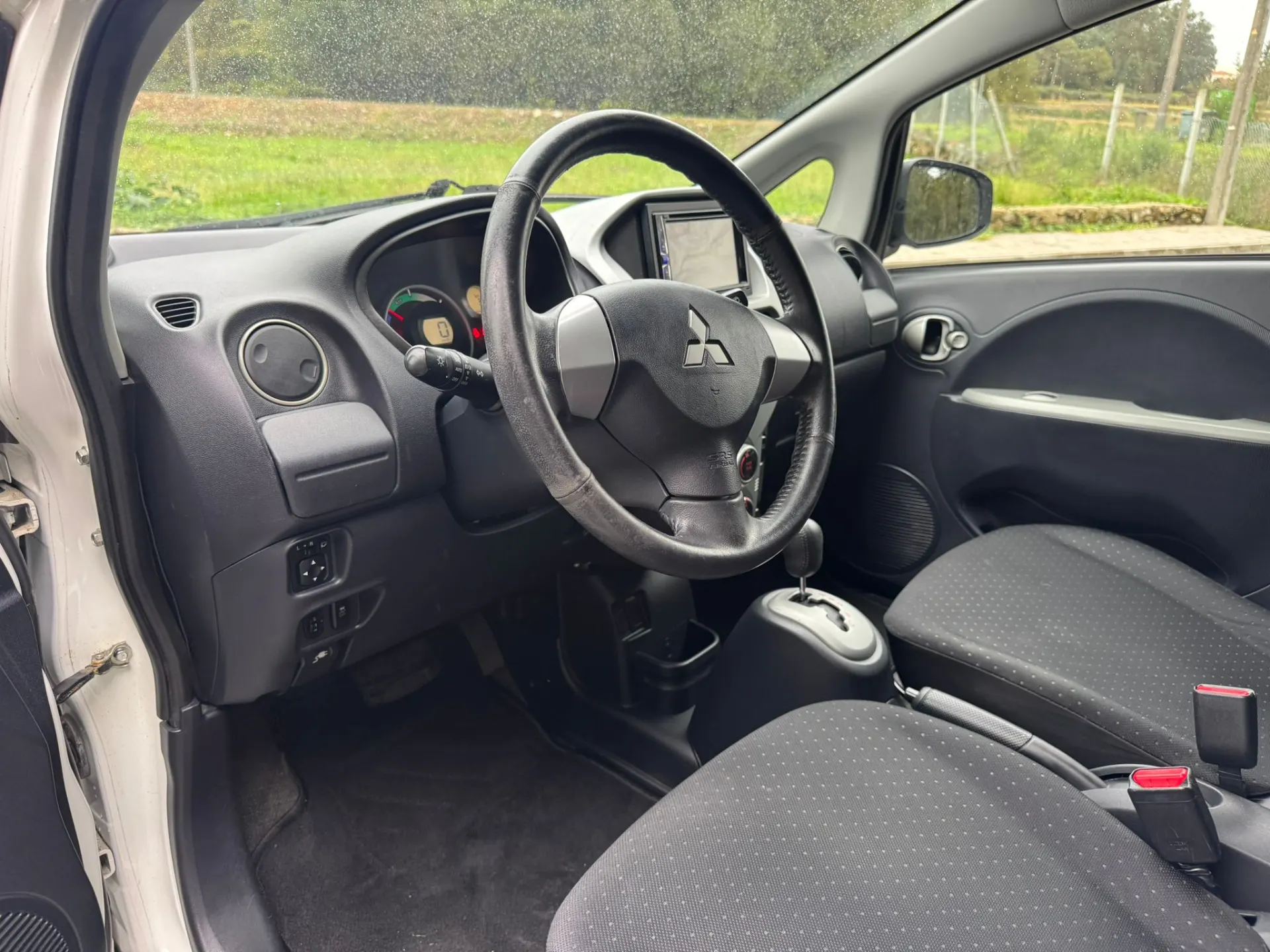 Mitsubishi i-MiEV 19