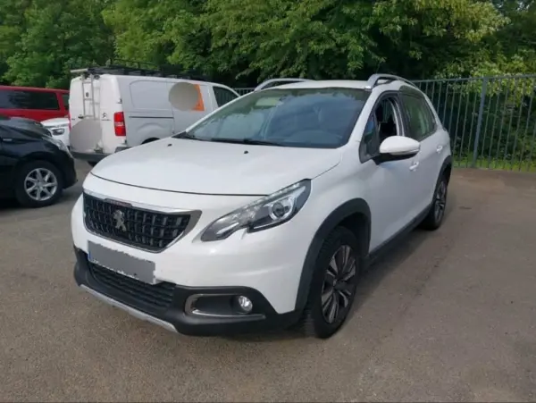 Peugeot 2008 1.2 PureTech Allure 1