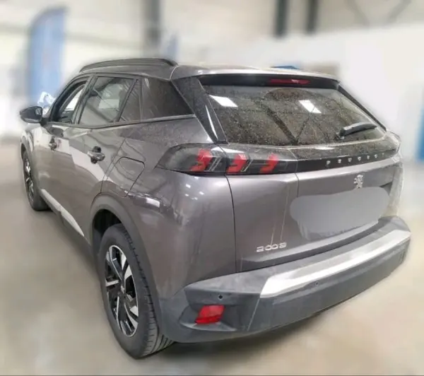 Peugeot 2008 PureTech 100 Allure 3