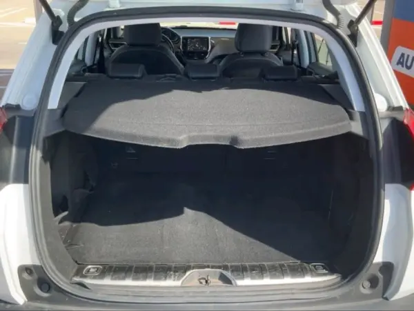 Peugeot 2008 1.2 PureTech Allure EAT6 5