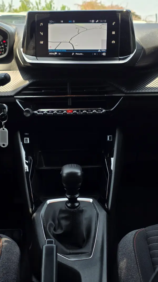 Peugeot 2008 1.2 PureTech Active 6