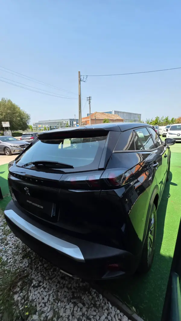 Peugeot 2008 1.2 PureTech Active 12