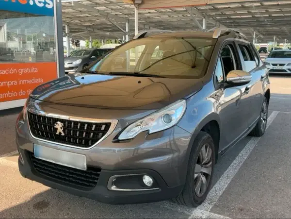 Peugeot 2008 1.2 PureTech Style 1