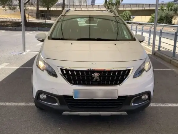 Peugeot 2008 1.2 PureTech Allure 2