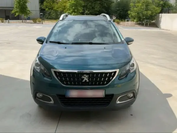 Peugeot 2008 1.2 PureTech Signature 1